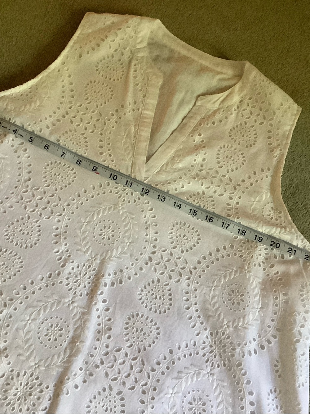 Lace top - Picture 6 of 9
